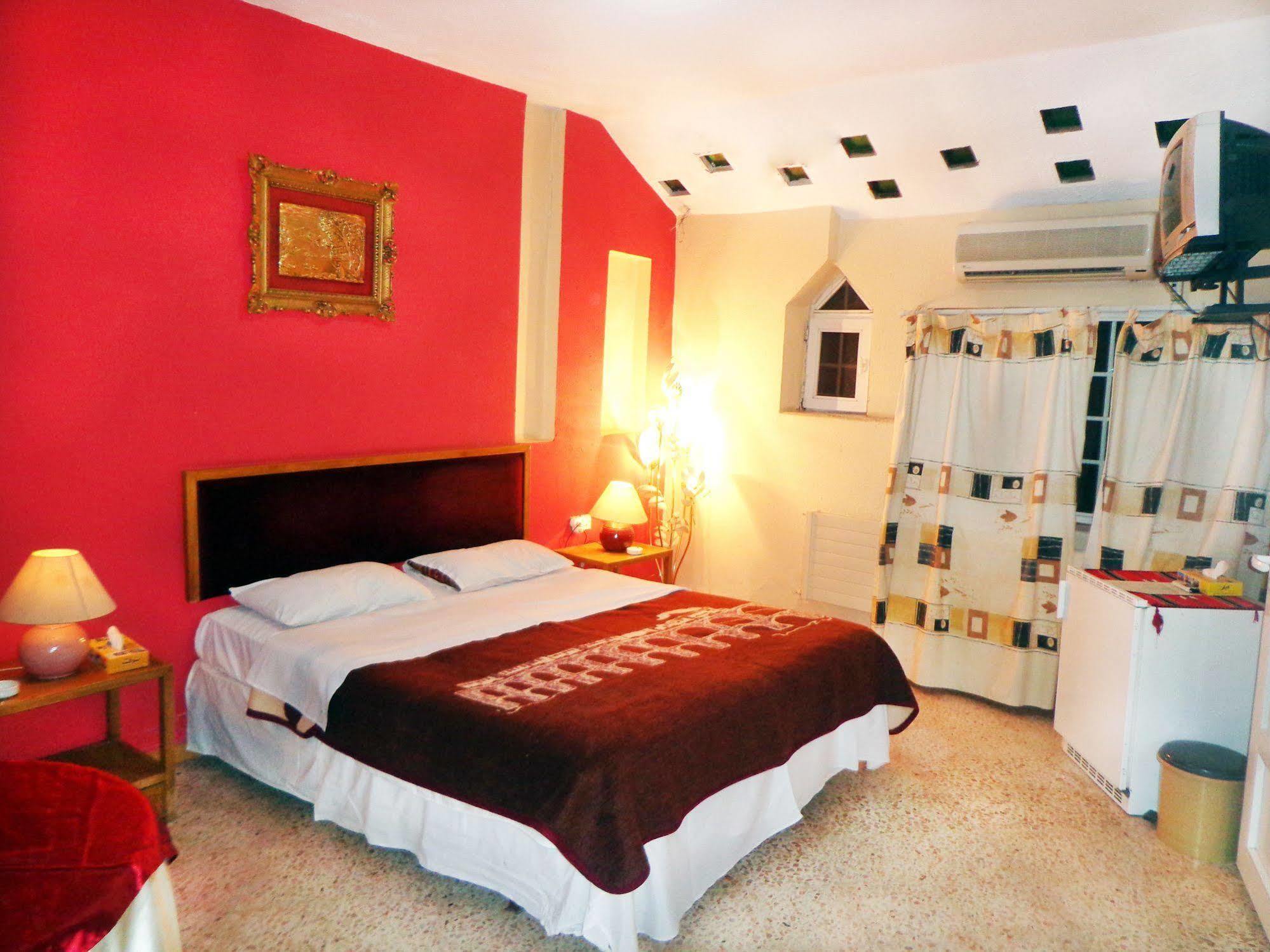 Cairwan Hotel Karak Ngoại thất bức ảnh