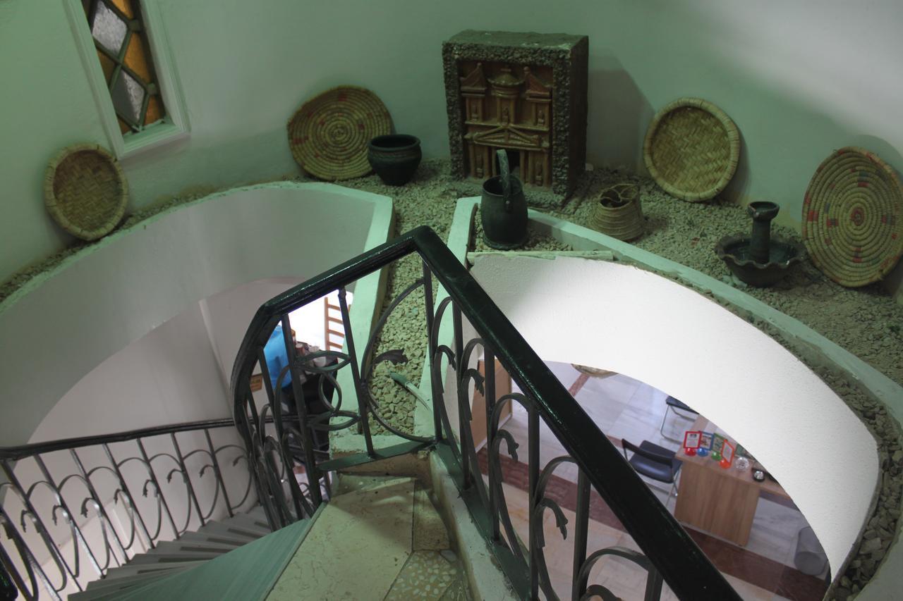 Cairwan Hotel Karak Ngoại thất bức ảnh