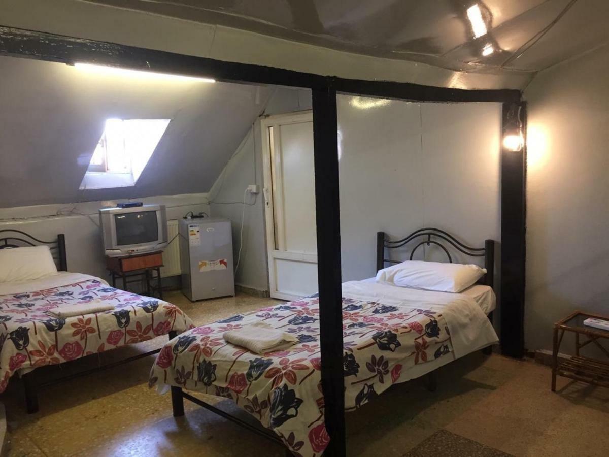 Cairwan Hotel Karak Ngoại thất bức ảnh