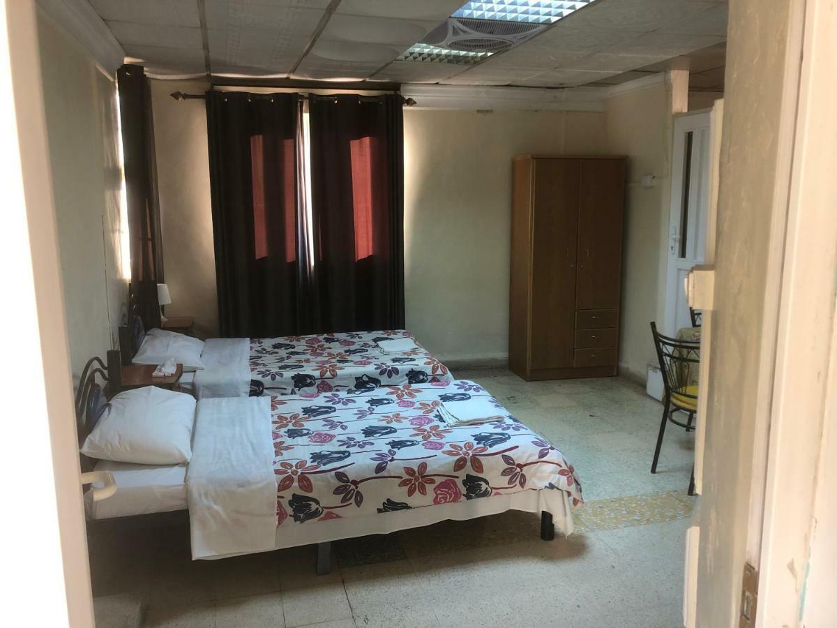 Cairwan Hotel Karak Ngoại thất bức ảnh